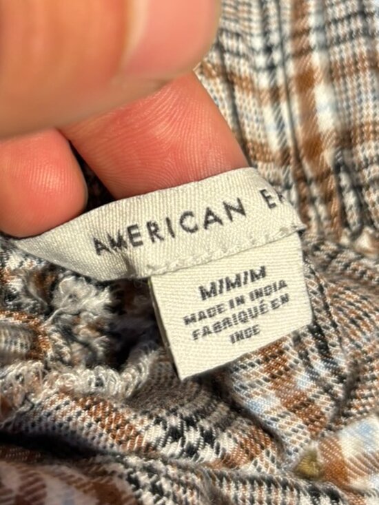 American Eagle Women’s Plaid Pants – Size M – Button Front - Picture 4 of 7